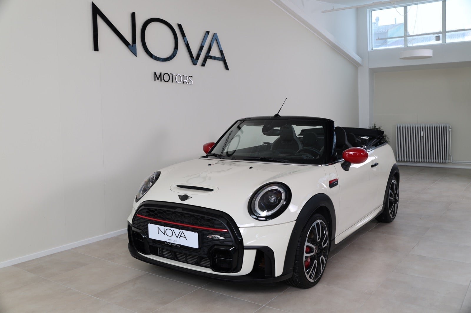 MINI Cooper S 2,0 JC Works Cabriolet aut. 2d